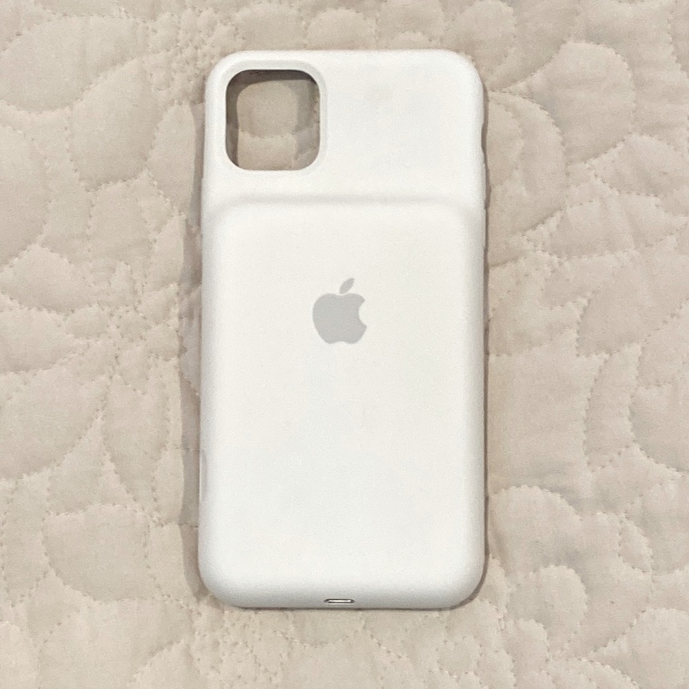 Apple iPhone 11 Pro Max Smart Battery Case